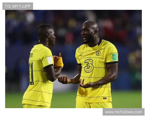 阿尔希拉尔与德黑兰的巅峰对决展现足球魅力与激情的较量 阿尔希拉尔与德黑兰的巅峰对决展现足球魅力与激情的较量