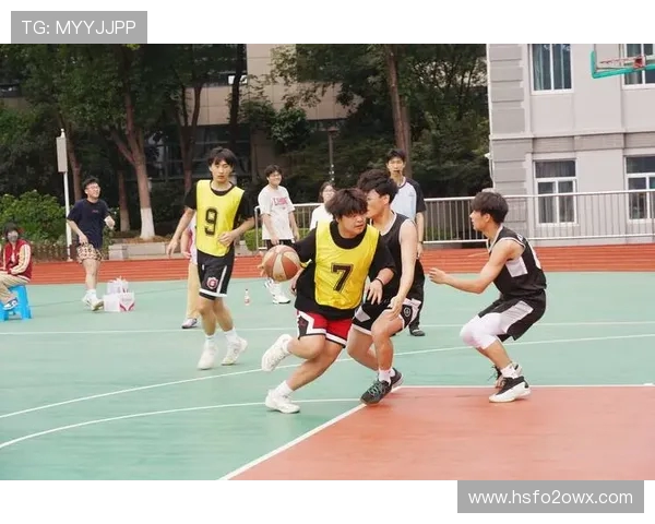 南京篮球队技术水平大幅提升引发关注创新高表现震撼全场 南京篮球队技术水平大幅提升引发关注创新高表现震撼全场